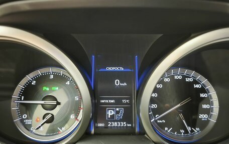 Toyota Land Cruiser Prado 150 рестайлинг 2, 2016 год, 3 924 000 рублей, 25 фотография