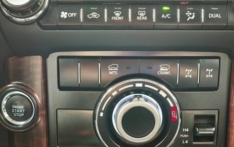 Toyota Land Cruiser Prado 150 рестайлинг 2, 2016 год, 3 924 000 рублей, 19 фотография