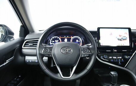 Toyota Camry, 2022 год, 4 490 000 рублей, 14 фотография