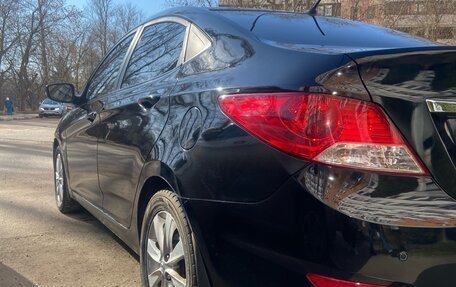 Hyundai Solaris II рестайлинг, 2011 год, 790 000 рублей, 3 фотография