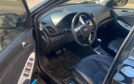 Hyundai Solaris II рестайлинг, 2011 год, 790 000 рублей, 10 фотография