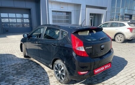 Hyundai Solaris II рестайлинг, 2012 год, 833 000 рублей, 6 фотография