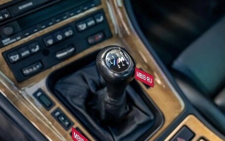 BMW 8 серия, 1995 год, 12 000 000 рублей, 12 фотография