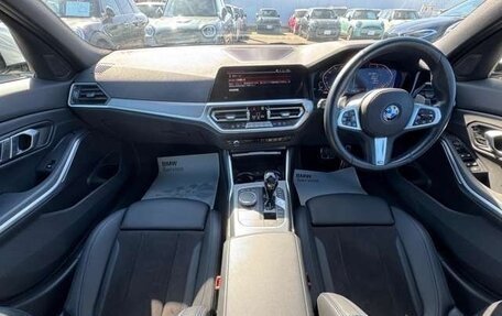 BMW 3 серия, 2022 год, 2 891 000 рублей, 13 фотография