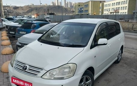 Toyota Ipsum II, 2004 год, 900 000 рублей, 2 фотография