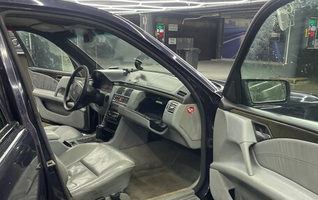 Mercedes-Benz E-Класс, 1998 год, 370 000 рублей, 5 фотография