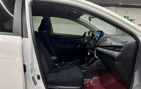 Toyota Yaris XP150 рестайлинг, 2022 год, 1 250 005 рублей, 13 фотография