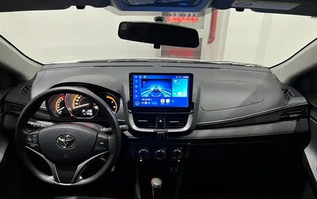 Toyota Yaris XP150 рестайлинг, 2022 год, 1 250 005 рублей, 10 фотография