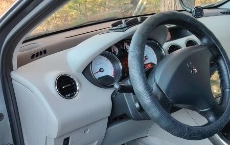 Peugeot 308 II, 2010 год, 700 000 рублей, 11 фотография