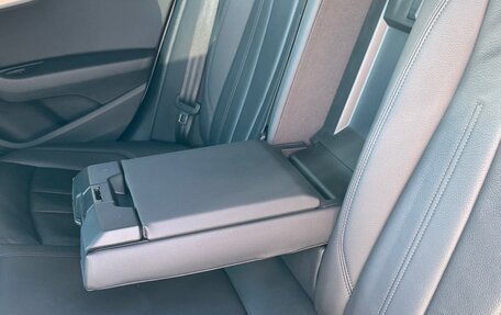 Audi A4, 2018 год, 2 300 000 рублей, 24 фотография