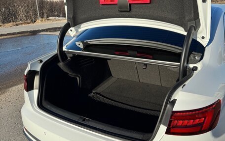 Audi A4, 2018 год, 2 300 000 рублей, 18 фотография