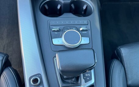 Audi A4, 2018 год, 2 300 000 рублей, 28 фотография