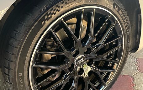 Audi A4, 2018 год, 2 300 000 рублей, 29 фотография