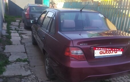 Daewoo Nexia I рестайлинг, 2010 год, 300 000 рублей, 2 фотография