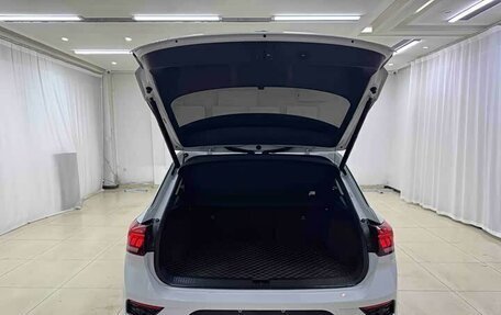 Volkswagen T-Roc I, 2022 год, 1 960 000 рублей, 7 фотография