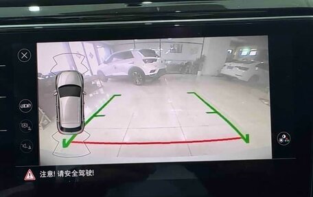 Volkswagen T-Roc I, 2022 год, 1 960 000 рублей, 16 фотография