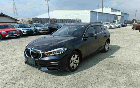 BMW 1 серия, 2021 год, 1 250 000 рублей, 2 фотография