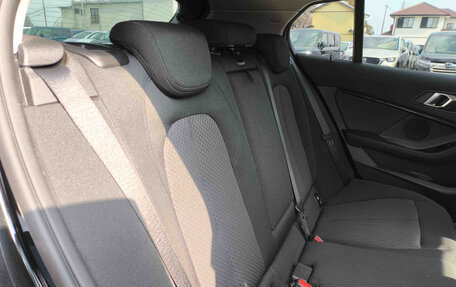 BMW 1 серия, 2021 год, 1 250 000 рублей, 22 фотография