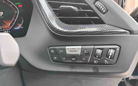 BMW 1 серия, 2021 год, 1 250 000 рублей, 14 фотография