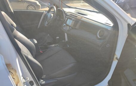 Toyota RAV4, 2014 год, 1 990 000 рублей, 7 фотография