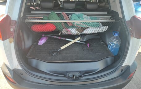 Toyota RAV4, 2014 год, 1 990 000 рублей, 4 фотография