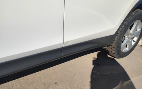 Toyota RAV4, 2014 год, 1 990 000 рублей, 2 фотография