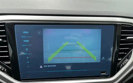 Volkswagen T-Roc I, 2022 год, 1 820 000 рублей, 17 фотография