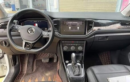 Volkswagen T-Roc I, 2022 год, 1 820 000 рублей, 22 фотография