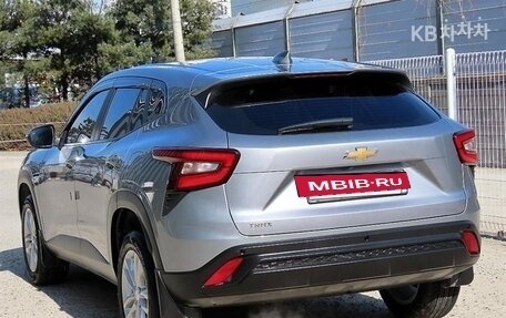 Chevrolet Trax, 2023 год, 1 489 000 рублей, 3 фотография