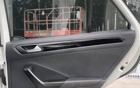 Volkswagen T-Roc I, 2022 год, 1 933 000 рублей, 24 фотография