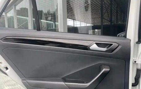 Volkswagen T-Roc I, 2022 год, 1 933 000 рублей, 21 фотография