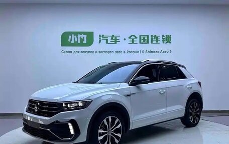 Volkswagen T-Roc I, 2022 год, 1 980 000 рублей, 1 фотография
