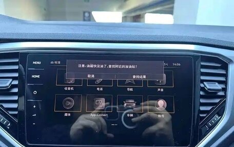 Volkswagen T-Roc I, 2022 год, 1 980 000 рублей, 7 фотография