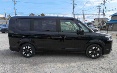 Honda Stepwgn, 2022 год, 2 050 000 рублей, 7 фотография