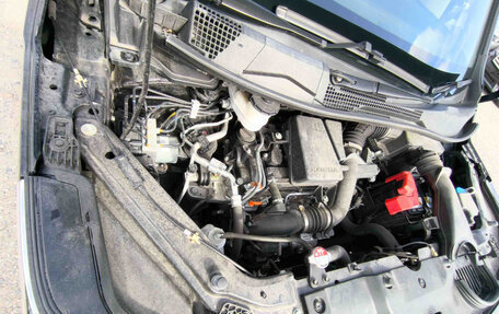 Honda Stepwgn, 2022 год, 2 050 000 рублей, 38 фотография