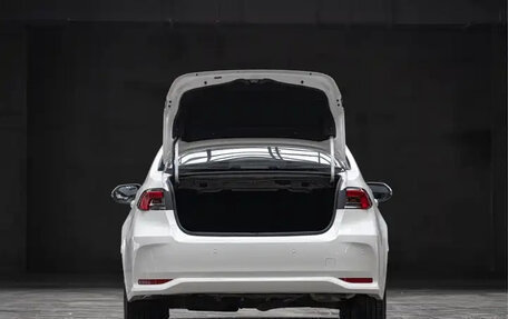 Toyota Corolla, 2022 год, 1 390 005 рублей, 8 фотография