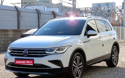 Volkswagen Tiguan II, 2023 год, 2 877 000 рублей, 1 фотография