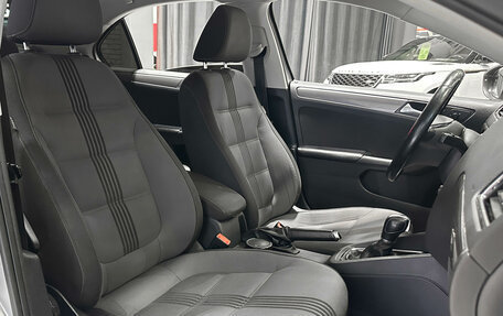 Volkswagen Jetta VI, 2017 год, 1 247 000 рублей, 10 фотография