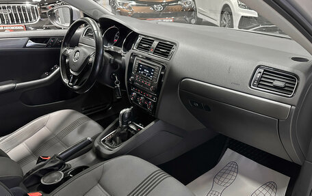 Volkswagen Jetta VI, 2017 год, 1 247 000 рублей, 11 фотография