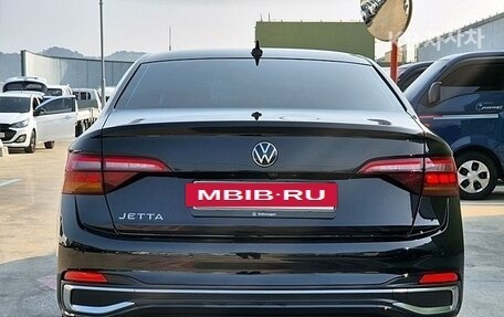 Volkswagen Jetta VII, 2023 год, 1 969 000 рублей, 4 фотография