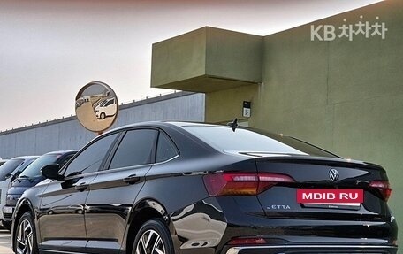 Volkswagen Jetta VII, 2023 год, 1 969 000 рублей, 3 фотография