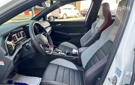 Volkswagen Golf VIII, 2023 год, 2 241 000 рублей, 5 фотография