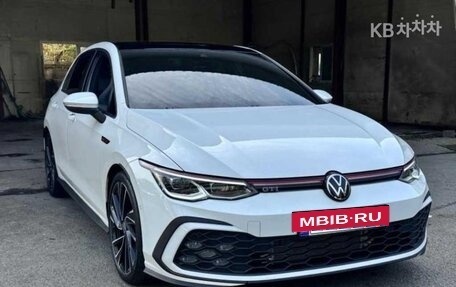 Volkswagen Golf VIII, 2023 год, 2 241 000 рублей, 2 фотография