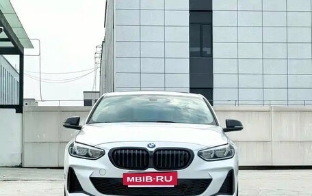 BMW 1 серия, 2023 год, 1 680 000 рублей, 2 фотография