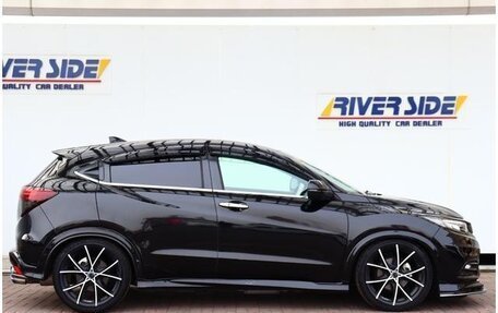 Honda Vezel, 2018 год, 1 380 000 рублей, 5 фотография