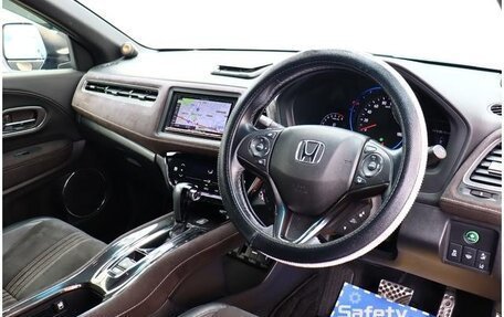 Honda Vezel, 2018 год, 1 380 000 рублей, 7 фотография