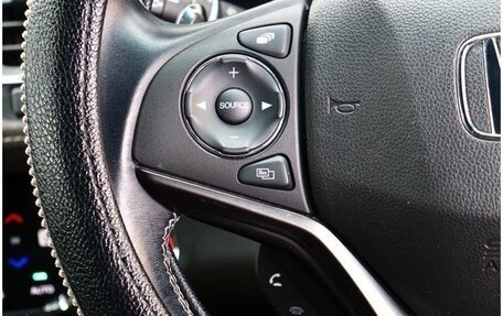 Honda Vezel, 2018 год, 1 380 000 рублей, 10 фотография