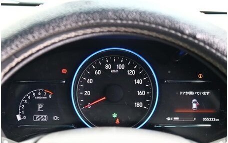 Honda Vezel, 2018 год, 1 380 000 рублей, 12 фотография