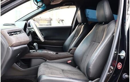 Honda Vezel, 2018 год, 1 380 000 рублей, 19 фотография