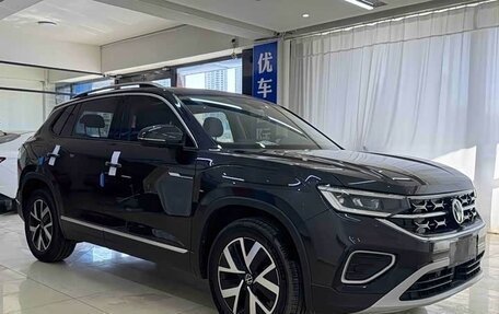 Volkswagen T-Roc I, 2023 год, 1 920 000 рублей, 5 фотография